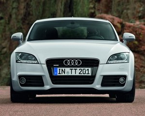 TT Coupe 2.0 TFSI 211 Black Edition