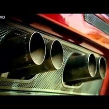 Bugatti Veyron vs McLaren F1 DragRace - Top Gear